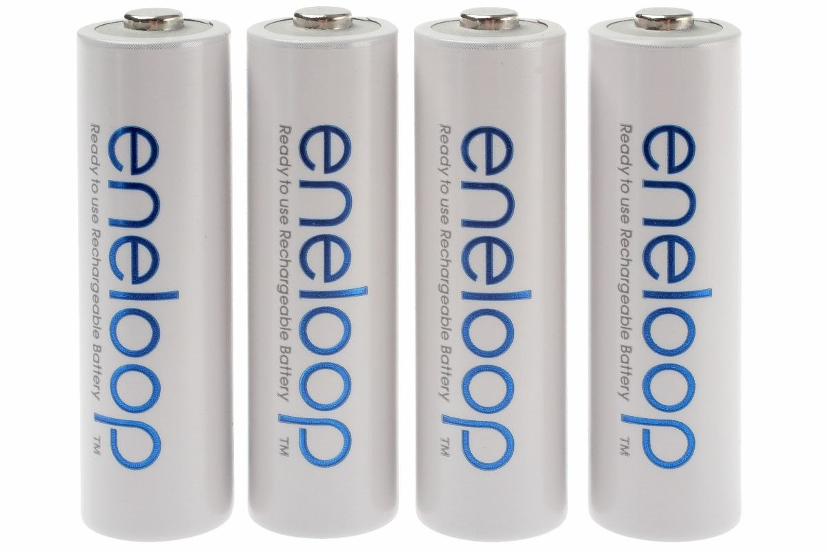 Eneloop Panasonic AA R6 1900mAh 1,2V Eneloop Panasonic AA R6 1900mAh 1,2V