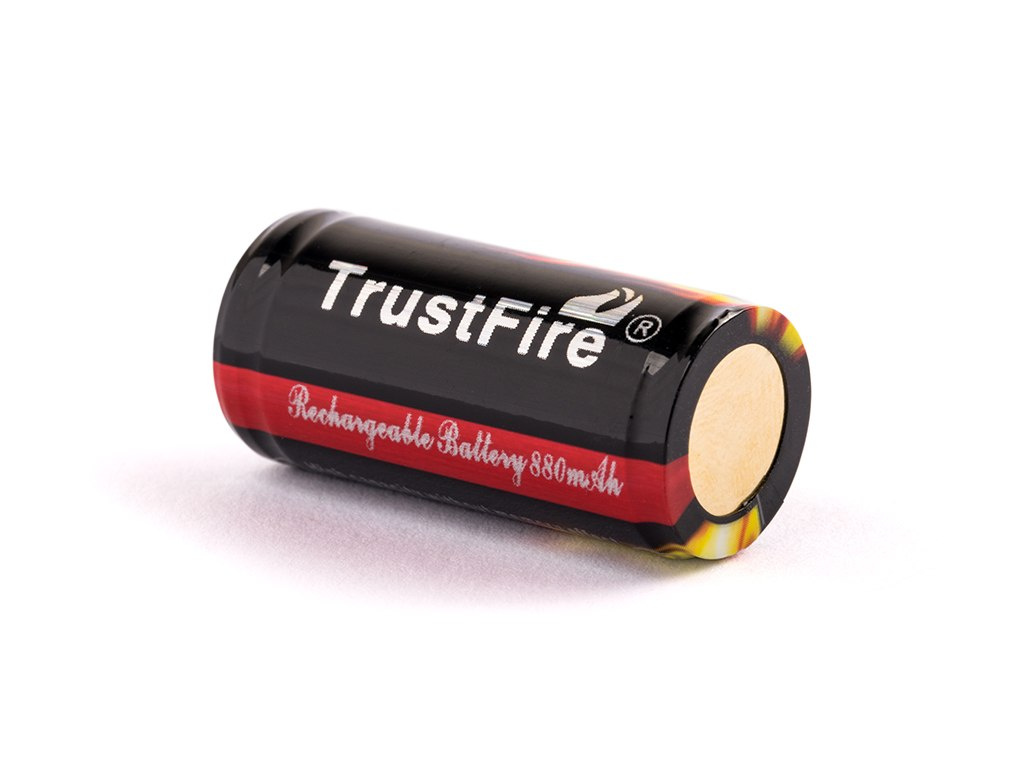 Trustfire 16340 880mAh 3.6V - 3.7V Li-ion chroniony (PCB) Trustfire 16340 880mAh 3.6V - 3.7V Li-ion chroniony (PCB)