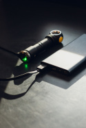 Latarka czołowa WIZARD C2 PRO Magnet USB Armytek 2330 lm światło ciepłe