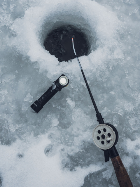 Latarka czołowa WIZARD C2 PRO Magnet USB Armytek 2330 lm światło ciepłe Latarka czołowa WIZARD C2 PRO Magnet USB Armytek 2330 lm światło ciepłe