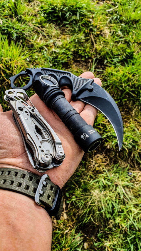 Latarka czołowa WIZARD C2 PRO Magnet USB Armytek 2330 lm światło ciepłe Latarka czołowa WIZARD C2 PRO Magnet USB Armytek 2330 lm światło ciepłe