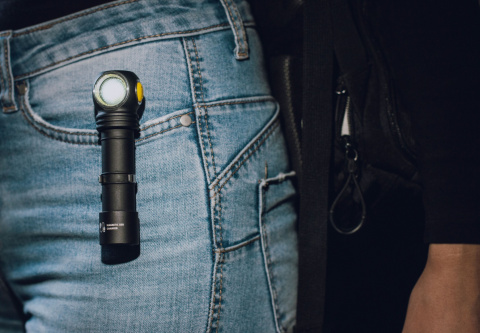 Latarka czołowa WIZARD C2 PRO Magnet USB Armytek 2330 lm światło ciepłe Latarka czołowa WIZARD C2 PRO Magnet USB Armytek 2330 lm światło ciepłe