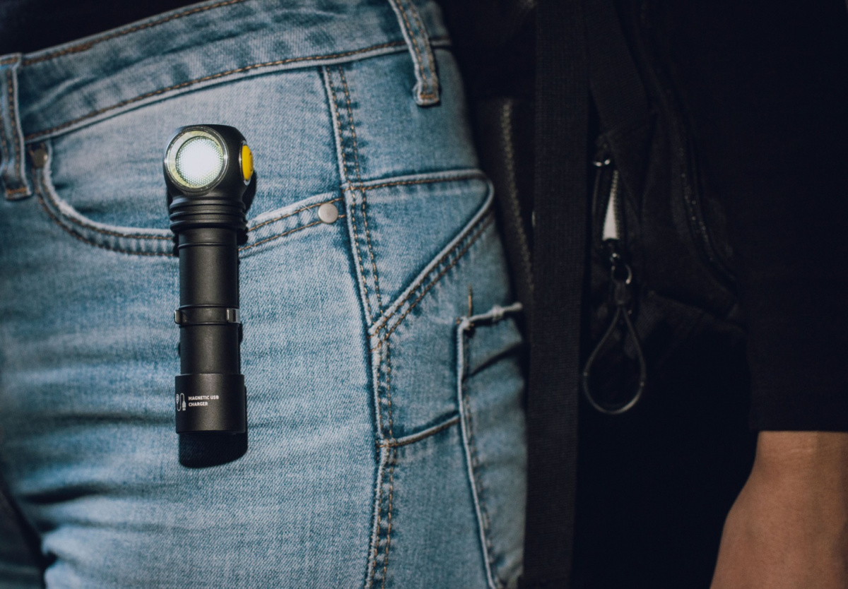 Latarka czołowa WIZARD C2 PRO Magnet USB Armytek 2500 lm światlo zimne Latarka czołowa WIZARD C2 PRO Magnet USB Armytek 2500 lm światlo zimne