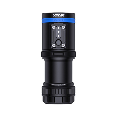 Latarka do nurkowania Xtar D30-4000lm Full Set z ładowarką i akumulatorami Latarka do nurkowania Xtar D30-4000lm Full Set z ładowarką i akumulatorami