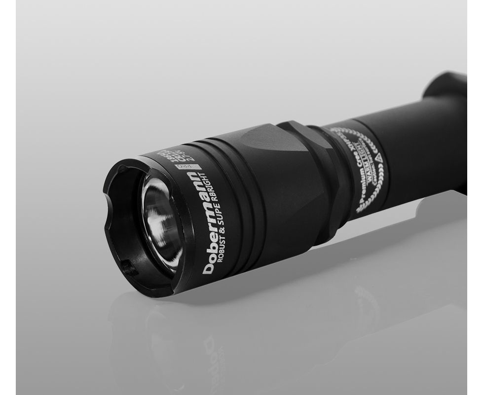 Latarka taktyczna DOBERMAN PRO White 1400 lm Armytek Latarka taktyczna DOBERMAN PRO White 1400 lm Armytek