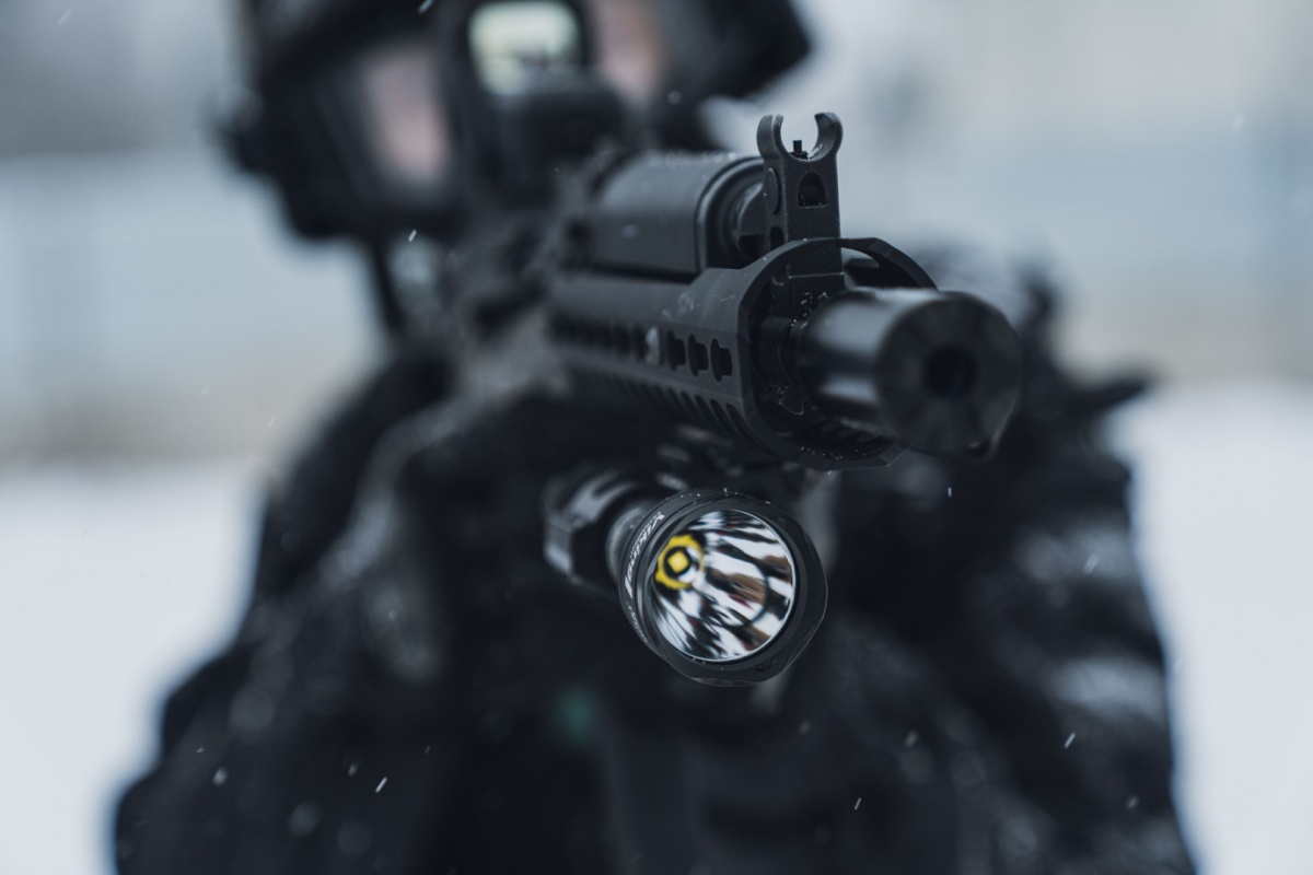 Latarka taktyczna Viking Pro XHP50 White 1800 lm Armytek Latarka taktyczna Viking Pro XHP50 White 1800 lm Armytek