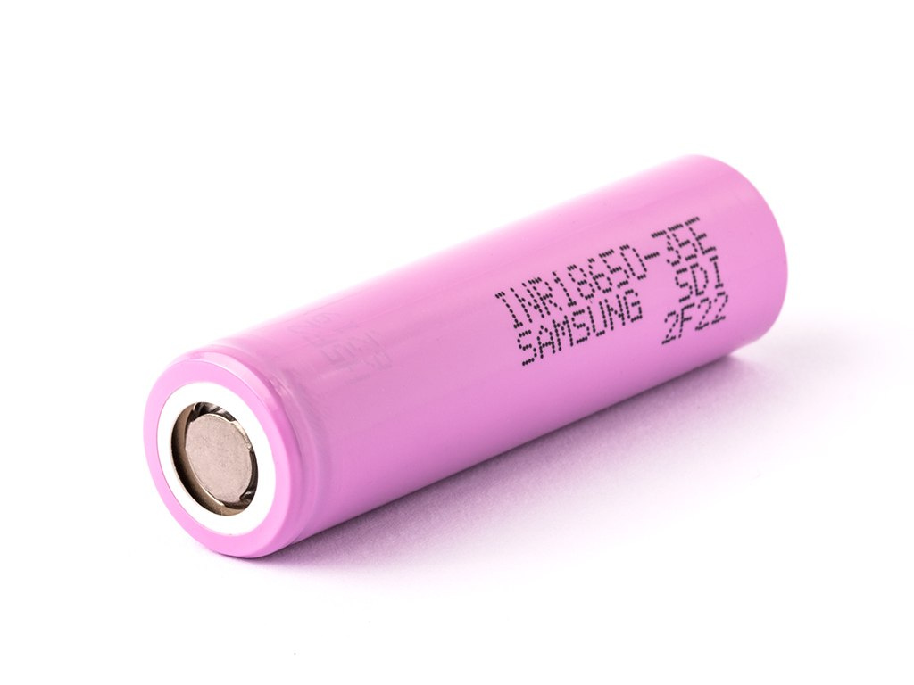 Samsung INR18650-35E 3,6V - 3,7V 3500 mAh Li-ion Samsung INR18650-35E 3,6V - 3,7V 3500 mAh Li-ion